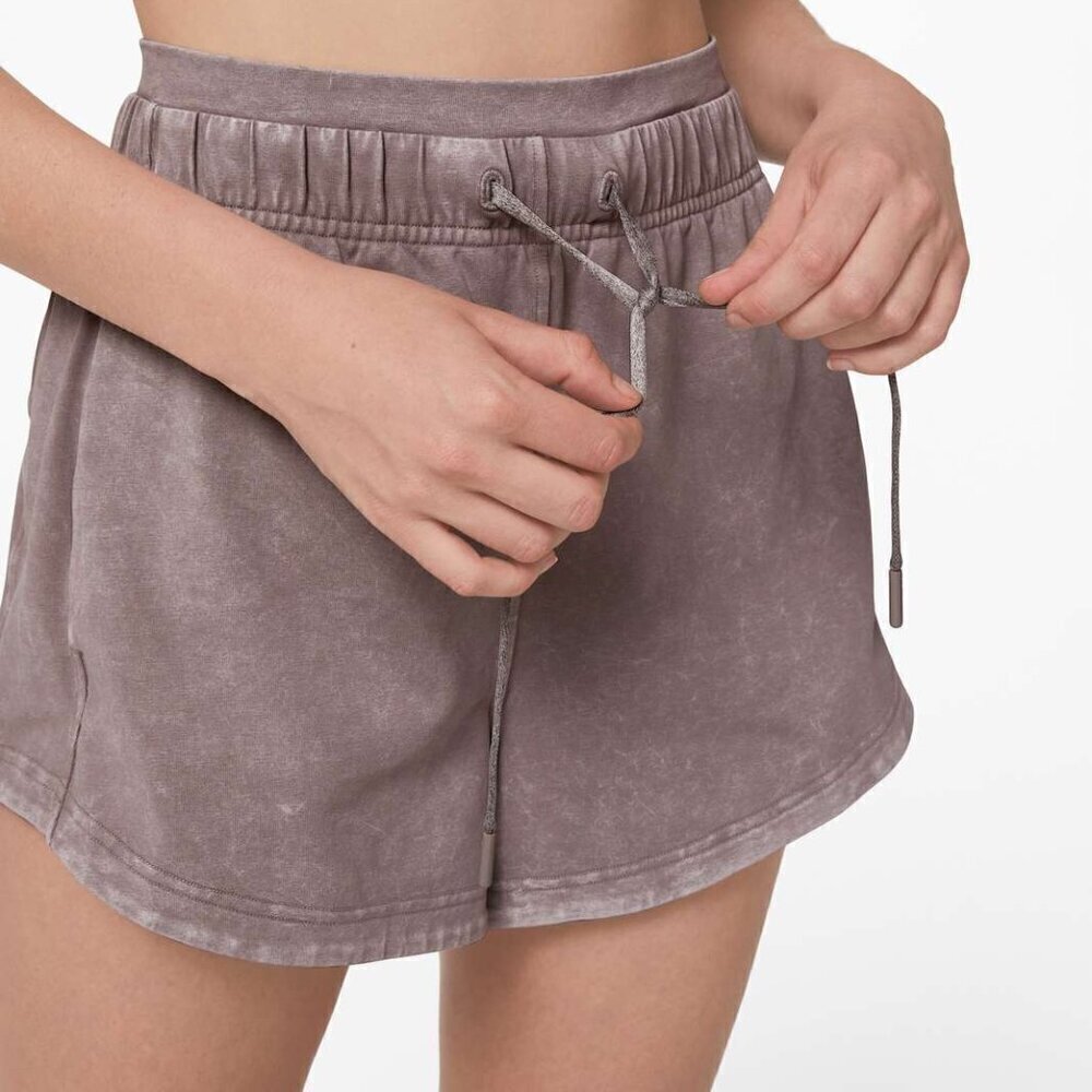 Lululemon Inner Glow Short 3" - 12 Washed Half Moon RARE COLOR